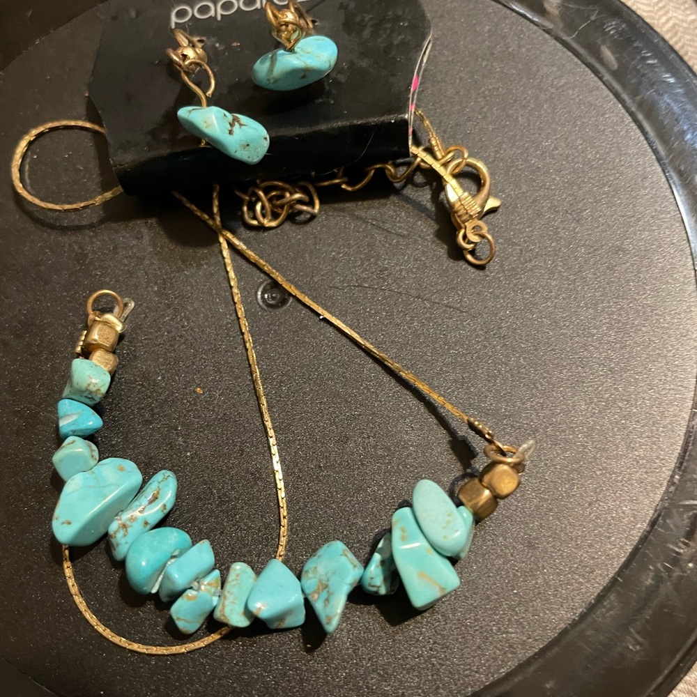 Papaya Aqua and Gold Necklace Set